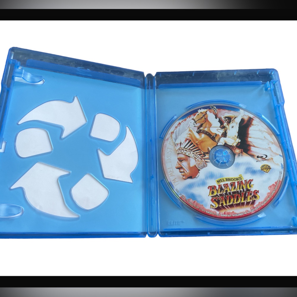 Blu-ray Mel Brooks Blazing Saddles DVD - Picture 2 of 3